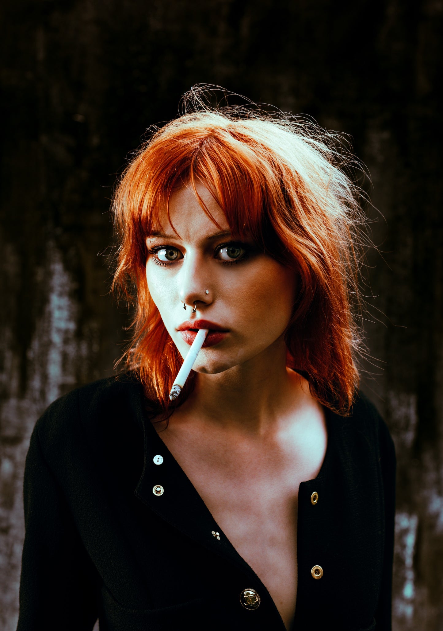 THE CIGARETTE GIRL No01