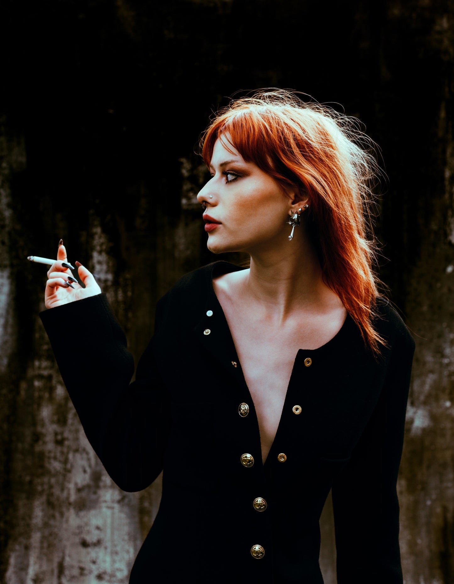 THE CIGARETTE GIRL No02