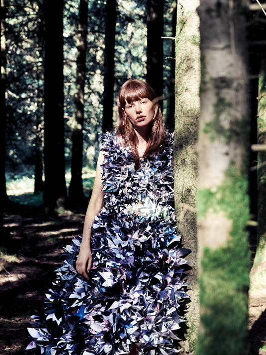 THE FOREST GIRL No06